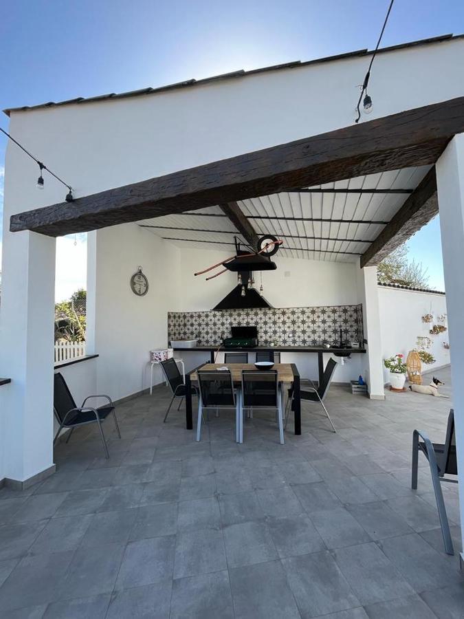 El Gallinero Almoharin Exterior foto