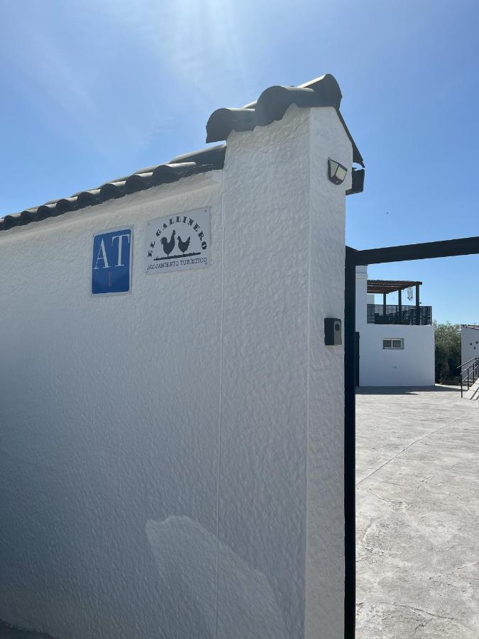 El Gallinero Almoharin Exterior foto